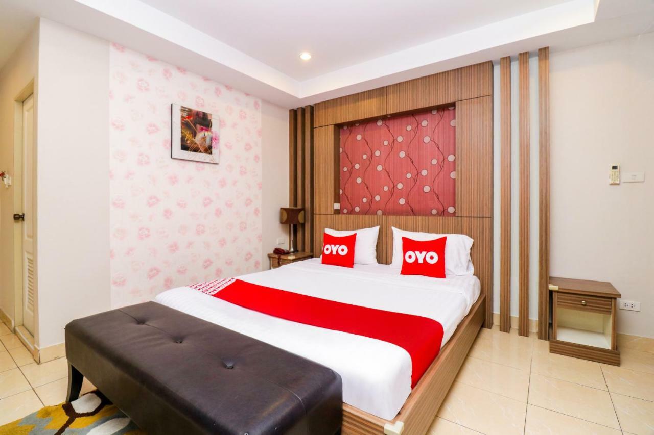 Oyo 146 Rivana Boutique By Sandara Pattaya Exterior foto